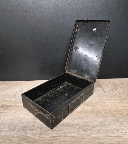 Vintage british military metal - vintage,