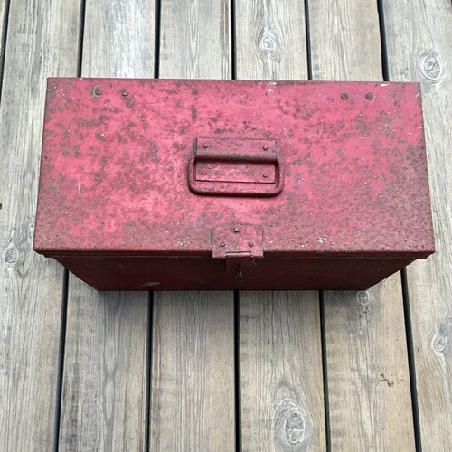 Army box red metal - box,