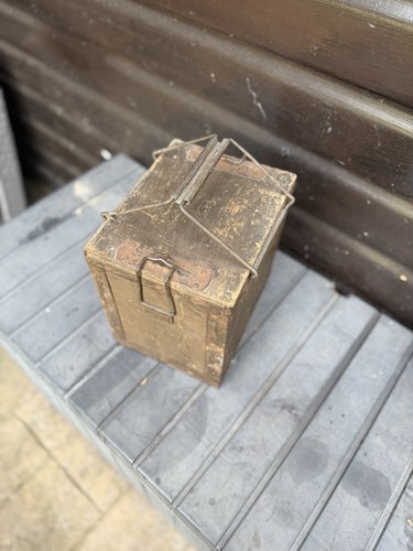 Wooden military box with - with, a